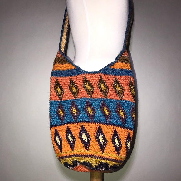 Handmade Columbian bucket purse - Picture 1 of 5